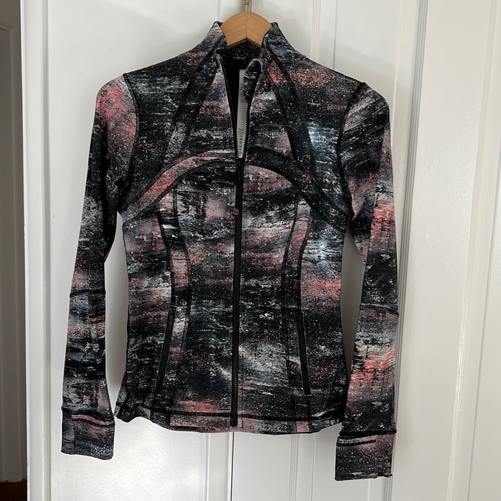 Lululemon warm up jacket
